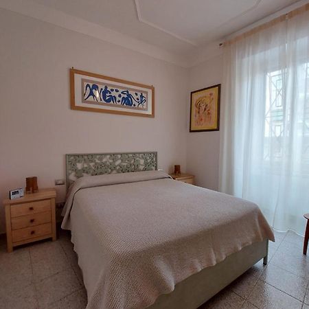 C R A Zy For Rhome Roma Dış mekan fotoğraf