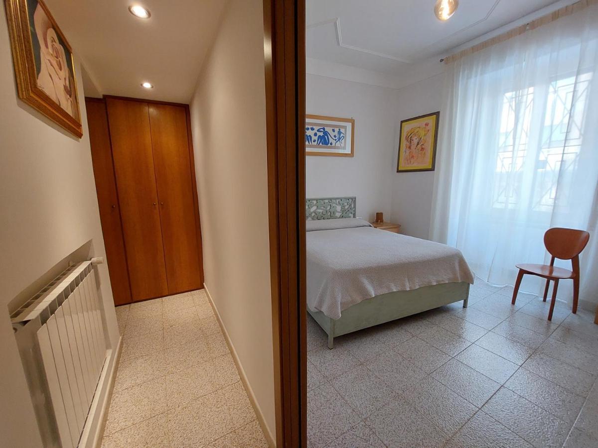 C R A Zy For Rhome Roma Dış mekan fotoğraf